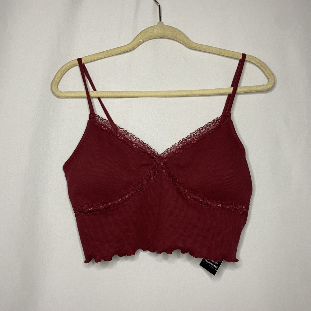 New No Boundaries Women's Red Burgundy Lace Trim Cropped Cami Size L NWT